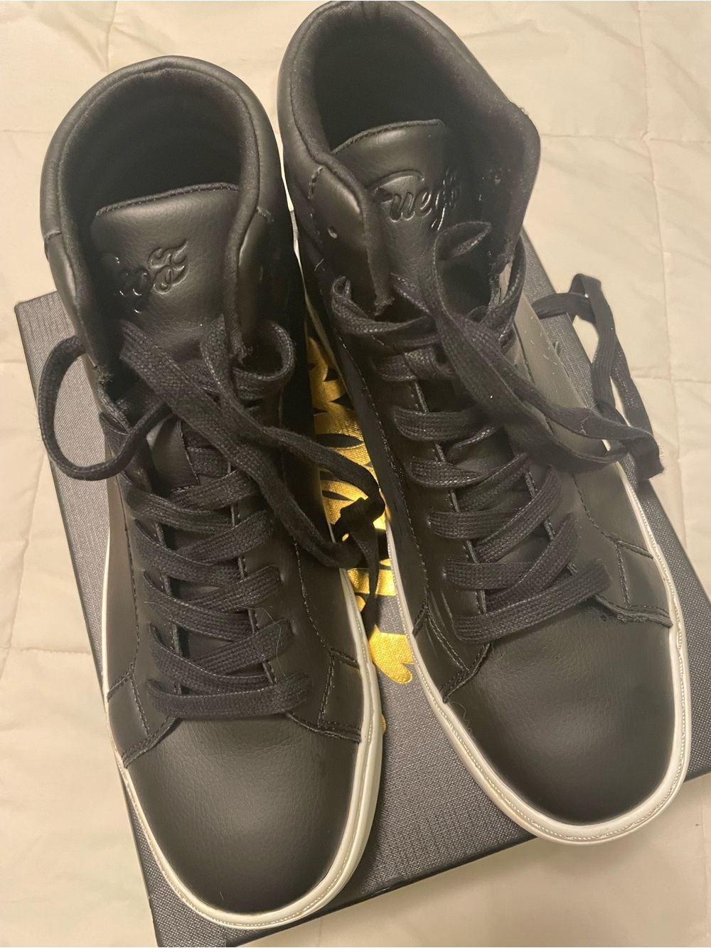 Dance Black High-Top unisex Sneakers by Fuego